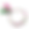 Bracelet rose pastel et vert d'eau en perles et laiton argenté à pompons