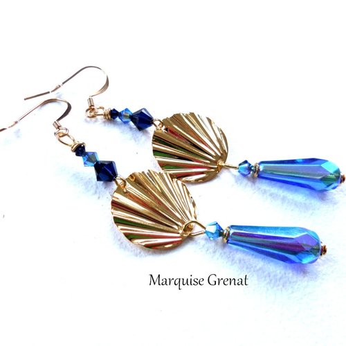 Boucles d'oreilles bleues et or coquillages stylisés perles poires pendantes