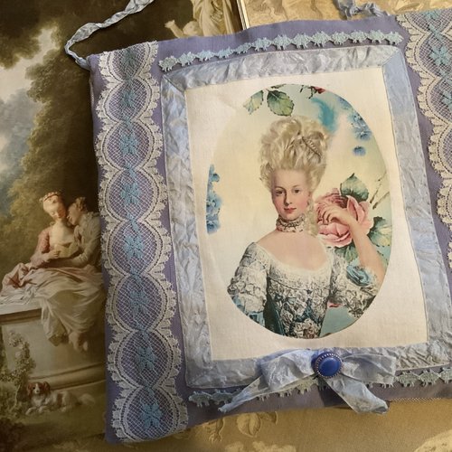 Coussin de senteur en lin ancien bleu avec joli transfert
