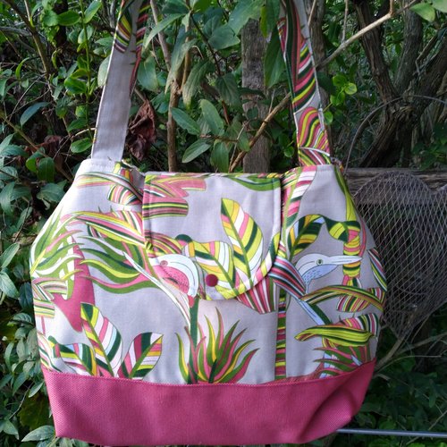 Sac à main rose et écru, oiseaux et feuillages
