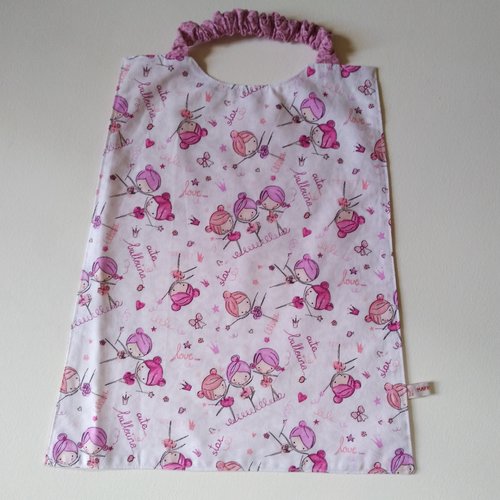 Bavoir serviette maternelle petites danseuses en tutu