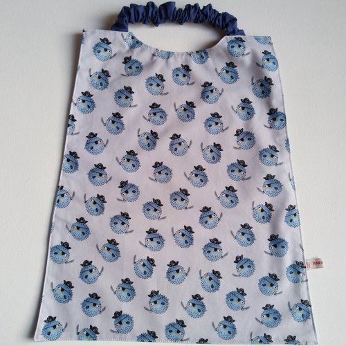 Bavoir serviette maternelle bleu avec des poissons-ballons