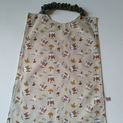 Bavoir serviette maternelle écru avec hiboux