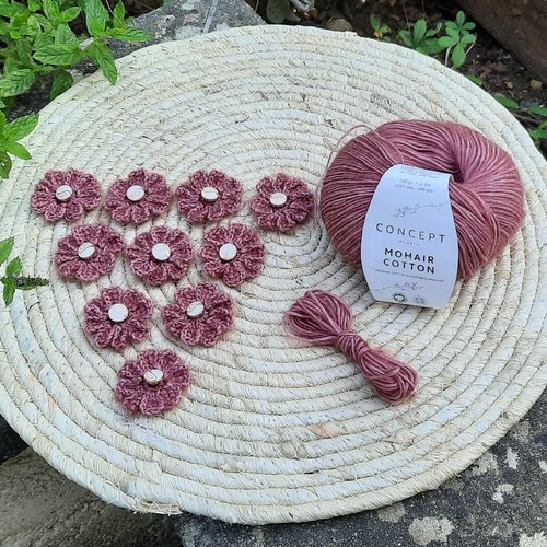Lot fleurs au crochet, accessoire de customisation