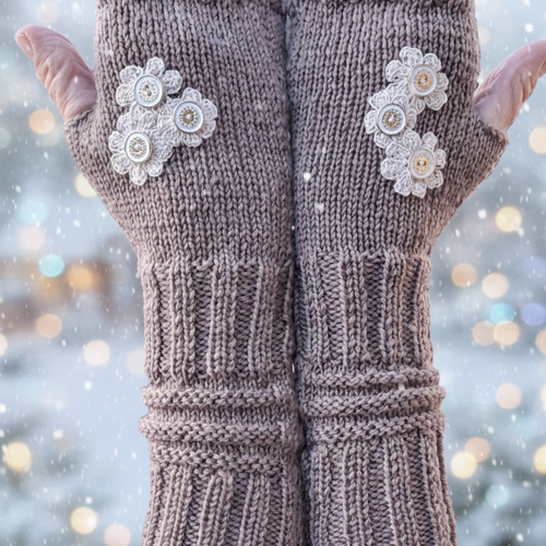 Mitaines femme tricotées main - camel et écru