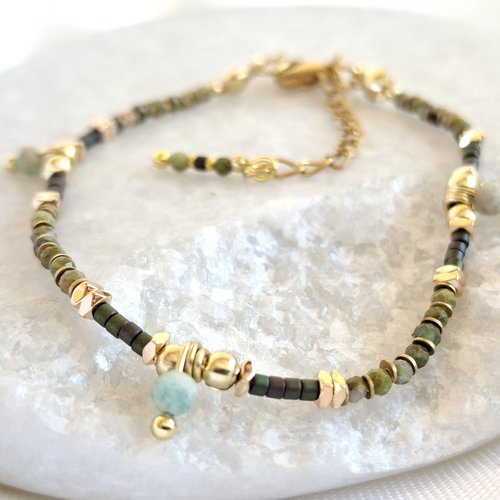 Bracelet en pierres naturelles et acier inoxydable doré - collection éclats singuliers - vert et doré
