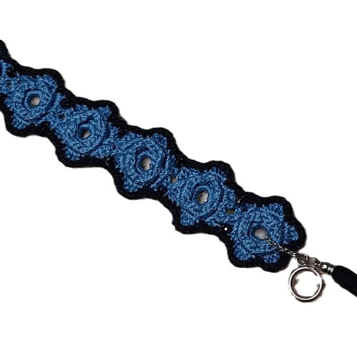 Bracelet fleurs au crochet bleu et noir / création unique / cadeau fêtes de mères