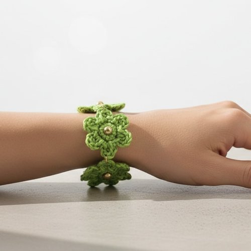 Bracelet "fleur de mai" - crochet d'art & perles dorées