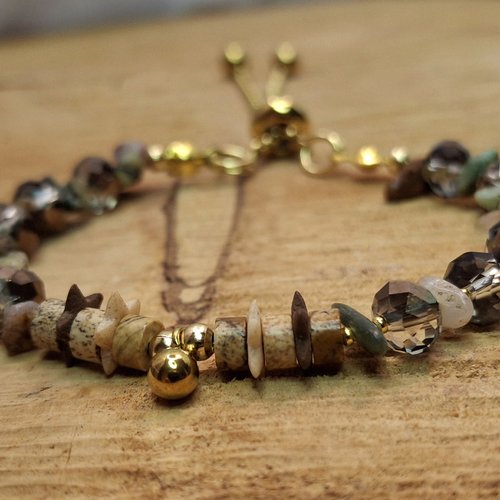 Bracelet pierres naturelles africaines et quartz – perles facettes et acier inoxydable doré – création artisanale unique