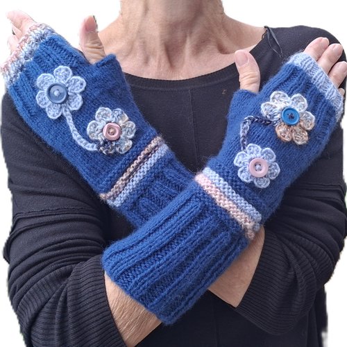 Mitaines artisanales "bouquet d'hiver" – pièce unique