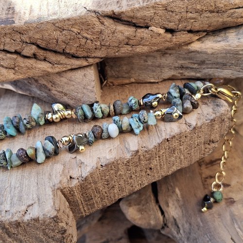 Bracelet "signature" en pierres naturelles et acier doré