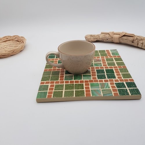 Dessous de plat vert et marron - mosaique pâtes de verre  - fait main