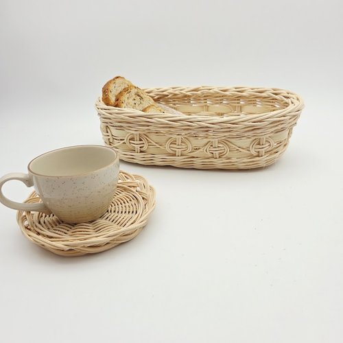 Corbeille ovale allongée écru en rotin naturel