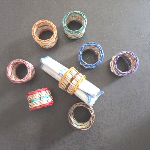 Anneau de serviette - rond de serviette - rotin écru et 2 couleurs - fait main - vendus à l'unité