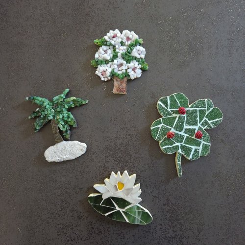 Magnets - aimants de réfrigérateur - plantes - fleurs- fait main