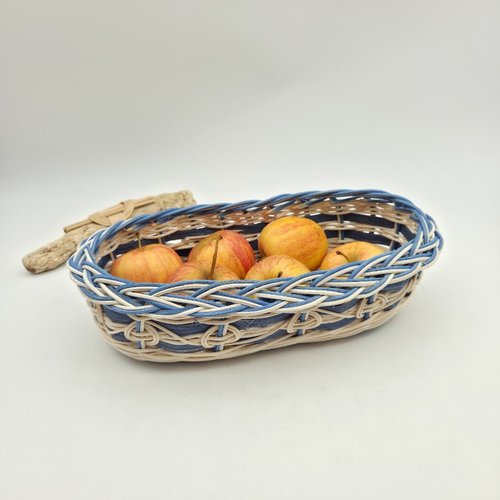 Petite corbeille ovale allongée écru et bleu - panière à pain en rotin naturel