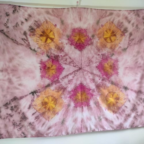 Paréo printannier, robe de plage ou tenture murale
