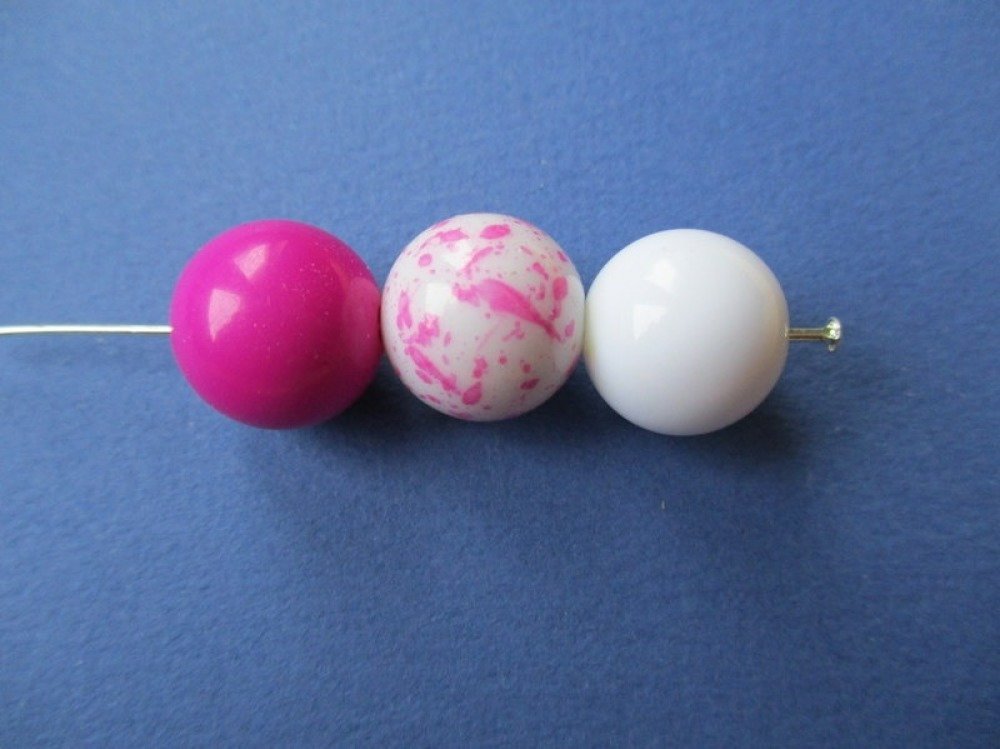 16 perles plastique de couleur rose, blanche et taché rose - 14 mm -  1566508 - Un grand marché