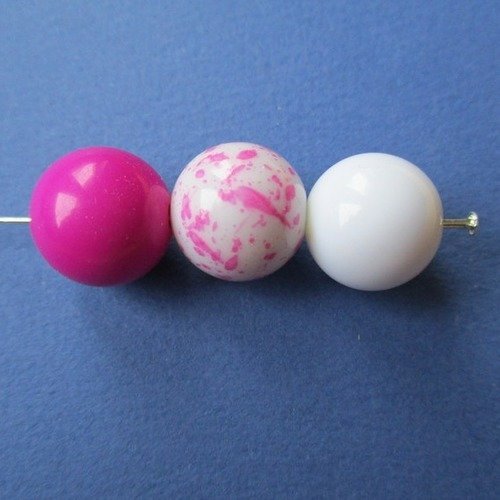 16 perles plastique de couleur rose, blanche et taché rose - 14 mm - 1566508