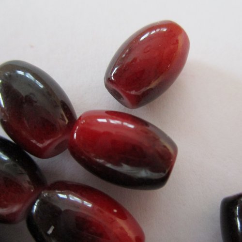 20 perles plastique de couleur noire et rouge - 11 mm - 4078589