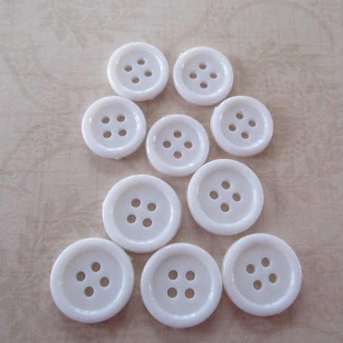 Lot de 10 boutons plastiques blancs deux tailles - 13 et 15 mm - 3057294