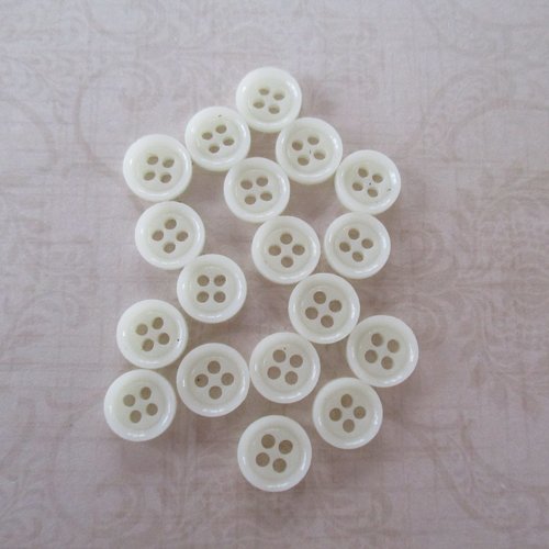 Lot de 15 petits boutons quatre trous blancs - 9.3  mm - 3057802