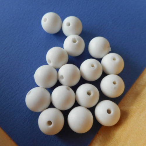 16 perles plastique de couleur blanche mate - 10 mm - 9059317