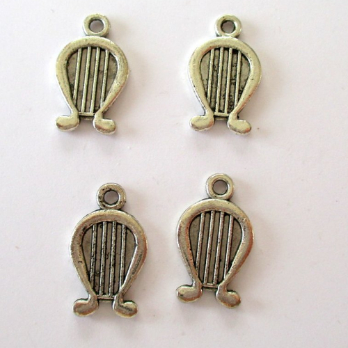 4 breloques pendentif en métal argenté formes de lyre - 18.5 mm