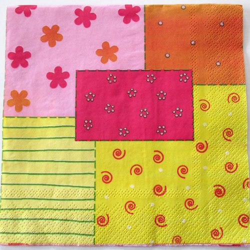 3 serviettes en papier décor univers patchwork - 33 x 33 cm  3 plis