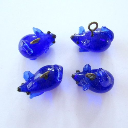 4 breloques petites souris bleu marine - 16 mm