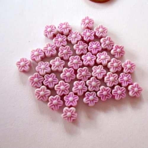 35 petites perles en plastique en forme de fleur violettes - 6.5  mm - 3478104