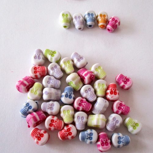 40 petites perles tête de mort multicolore - 3543463