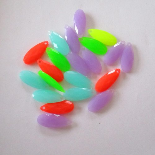 20 gouttes plastique à facettes multicolore- 19.5 x 8 mm - 3580564