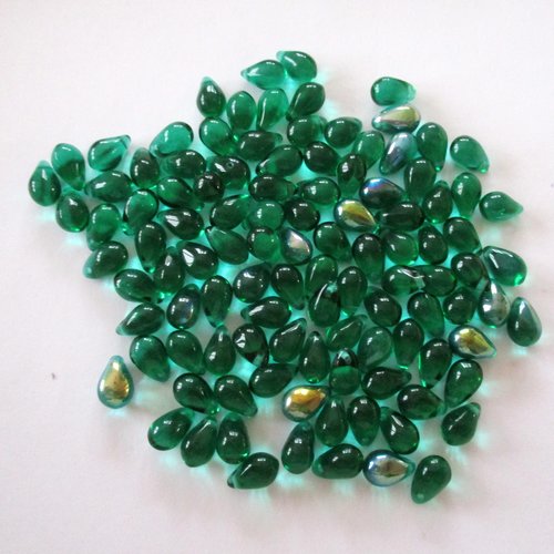 100 breloques perles en plastique en forme de gouttes - 9 mm - 3580569