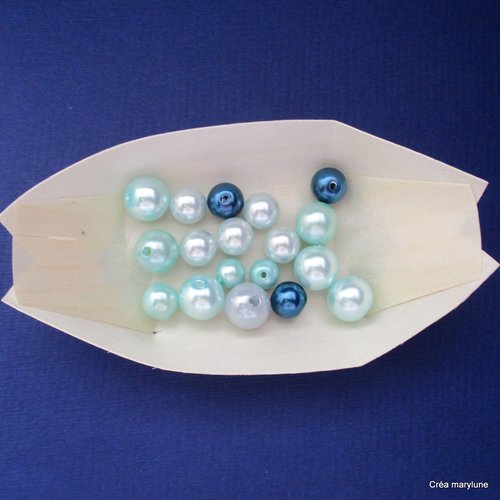 15  perles rondes en verre et en plastique en mélange de couleur bleue - 8 à 12 mm - 3751966