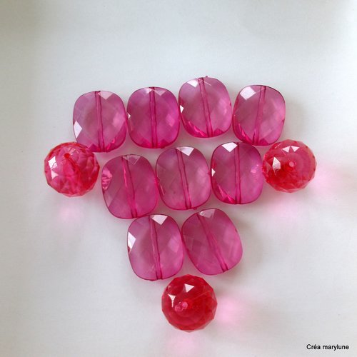 9 perles rectangulaires en plastique  et 3 grosses perles rose fuchsia - 3776578