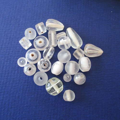 20 perles transparente en verre, formes variées - 3864839