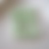 12 perles plastiques en forme de cœur sourire vert - 4095261
