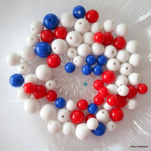 74 perles rondes plastique en assortiment de taille et de couleur. bleue, blanc et rouge - 4409072