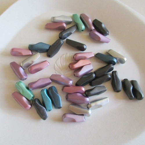 35 petites perles plastique givrées différentes couleurs - 4927073