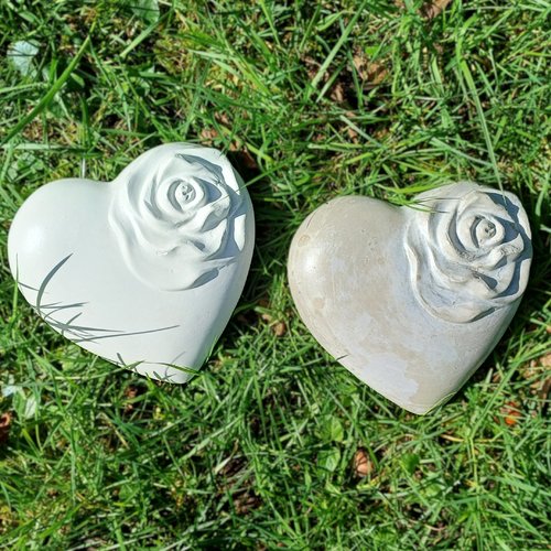 Gros cœur ciment avec fleur, message personnalisé, décoration tombe, hommage