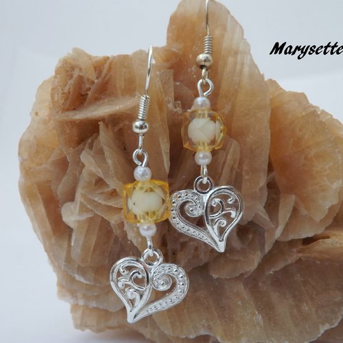 Boucles d'oreilles pendantes