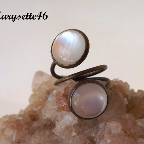 Bague à double cabochons