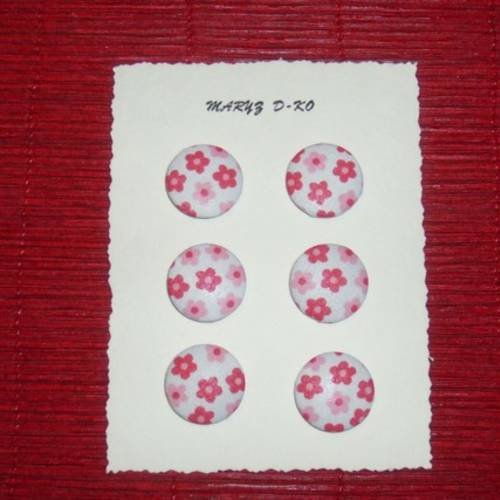 Boutons recouverts de tissu"petites fleurs"