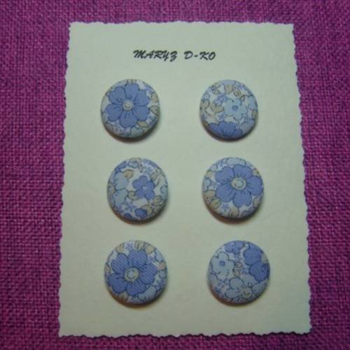 Boutons recouverts de tissu "fleurs bleues"
