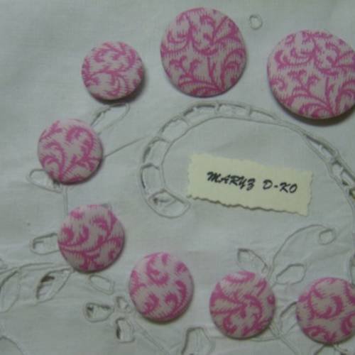 8 boutons recouverts de tissu " ramage  rose " 22 , 32 et 36 mm