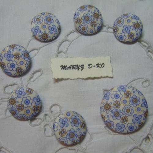 7 boutons  assortis tissu  " fleurs bleu et marron  "  22 et 32 mm