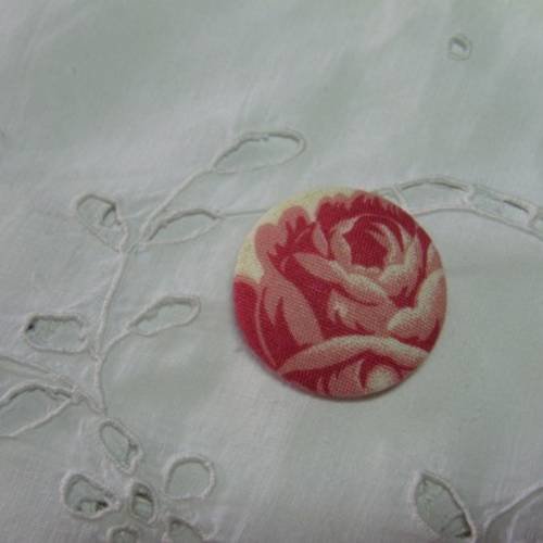  gros bouton 36mm recouverts de tissu "rose ancienne"