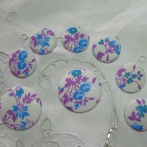 8  boutons recouverts tissu " fleurs bleues " 22 et 32 mm