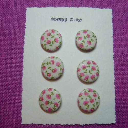 6 boutons recouverts de tissu""petites fleurs roses"